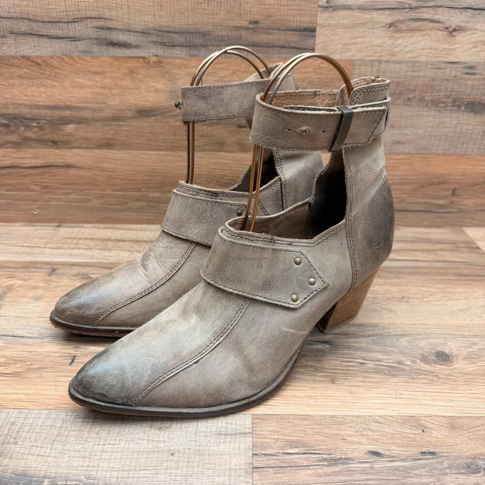 Free people size 8 Eu39 Women's Taupe Ankle Bootie with Strap